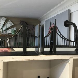 Black bridge bookend pair