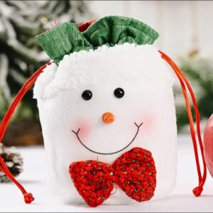 Snowman  fluff bag filled with 20 salt water taffy pieces
