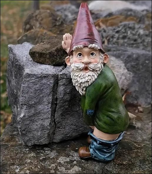 Gnome peeing Fairy Garden