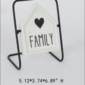 "Family" table decor