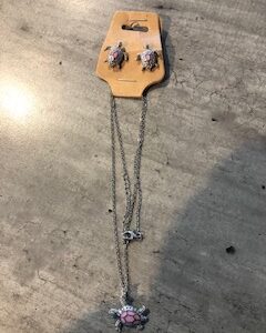 Set pink  turtle earring and necklace